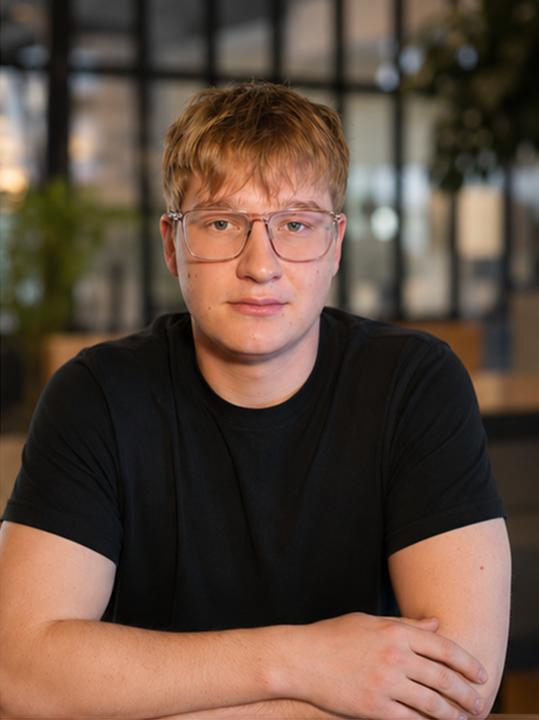 Артур Жигилев, преподаватель курса Funcode